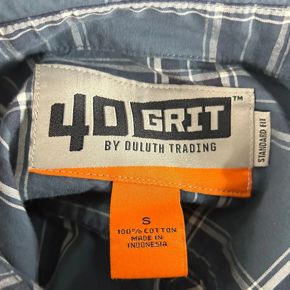 Duluth Trading Co 40 Grit Small Standard Fit Shirt Blue Plaid Short Sleeve Mens